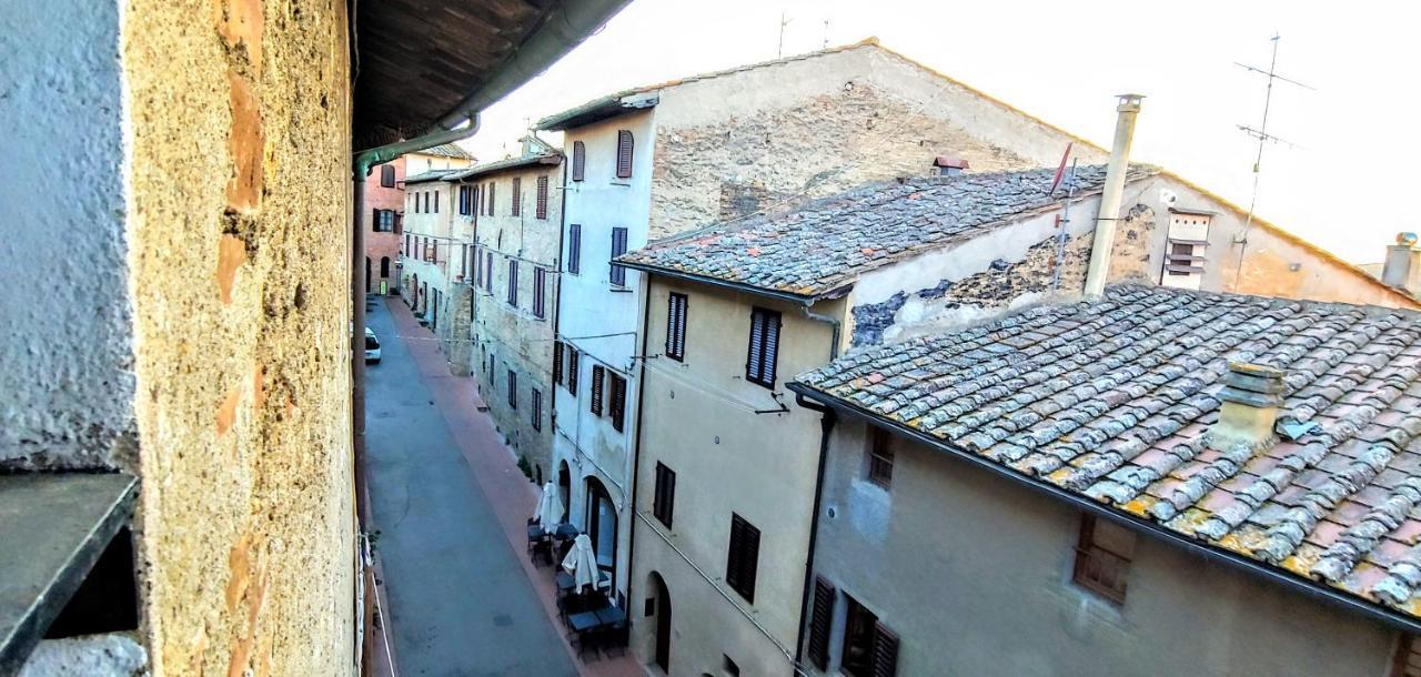 B&B Le Undici Lune San Gimignano Luaran gambar