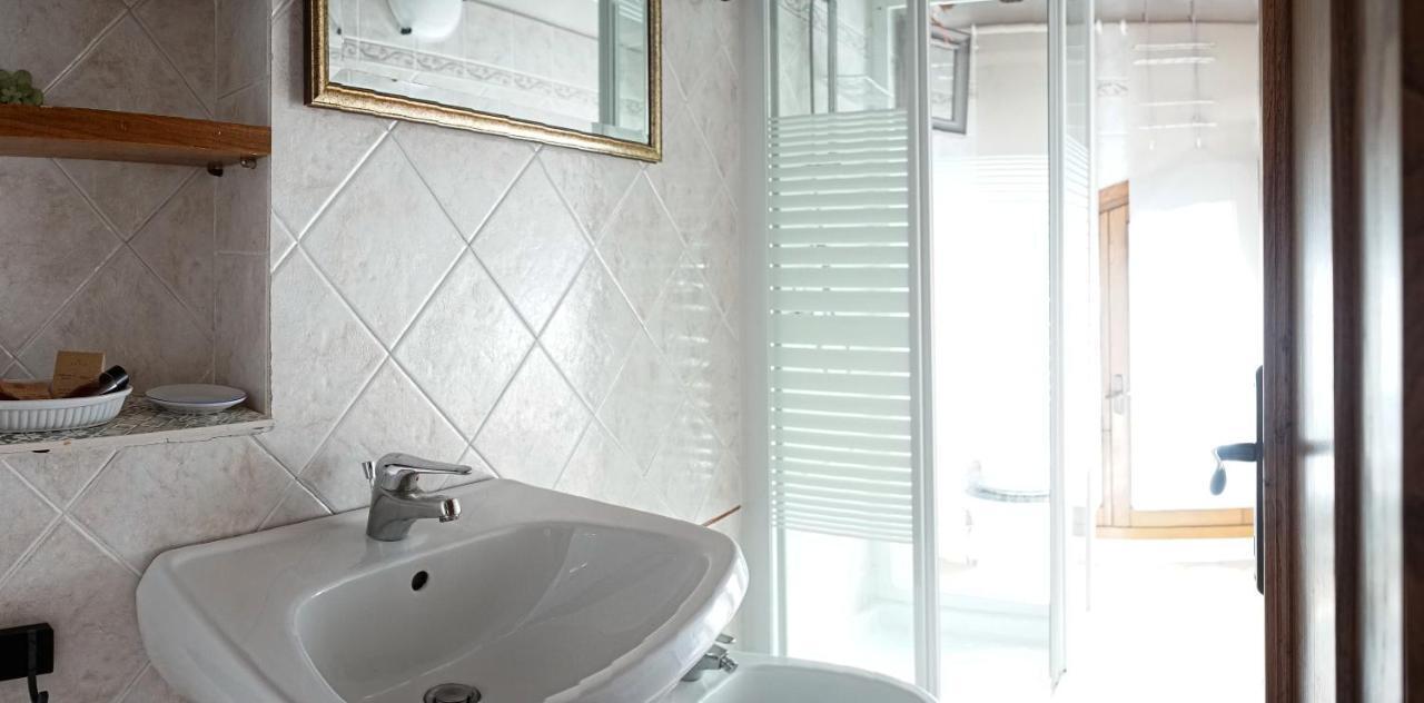 B&B Le Undici Lune San Gimignano Luaran gambar